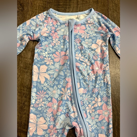 Baby Girl Blue Floral Bamboo Zipper Sleeper 18-24m - Picture 2 of 3